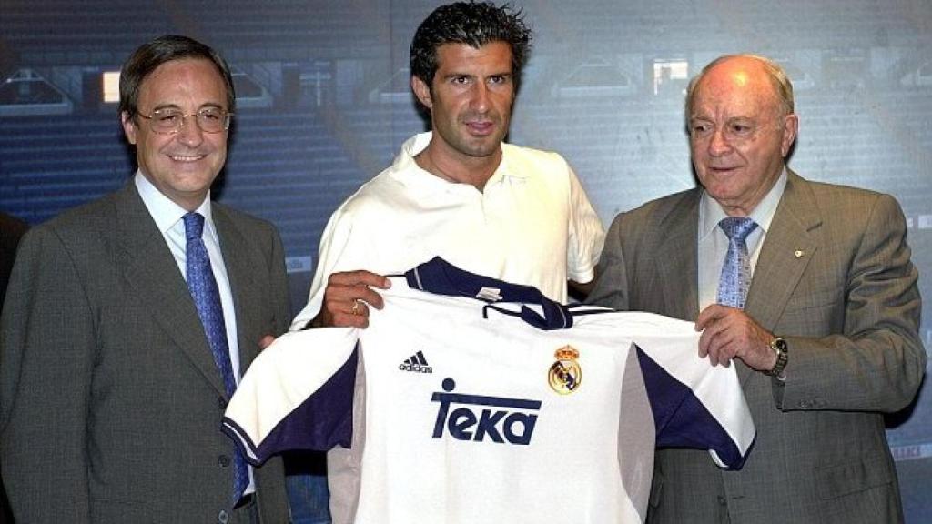 Florentino presenta a Figo tras ganar las elecciones.