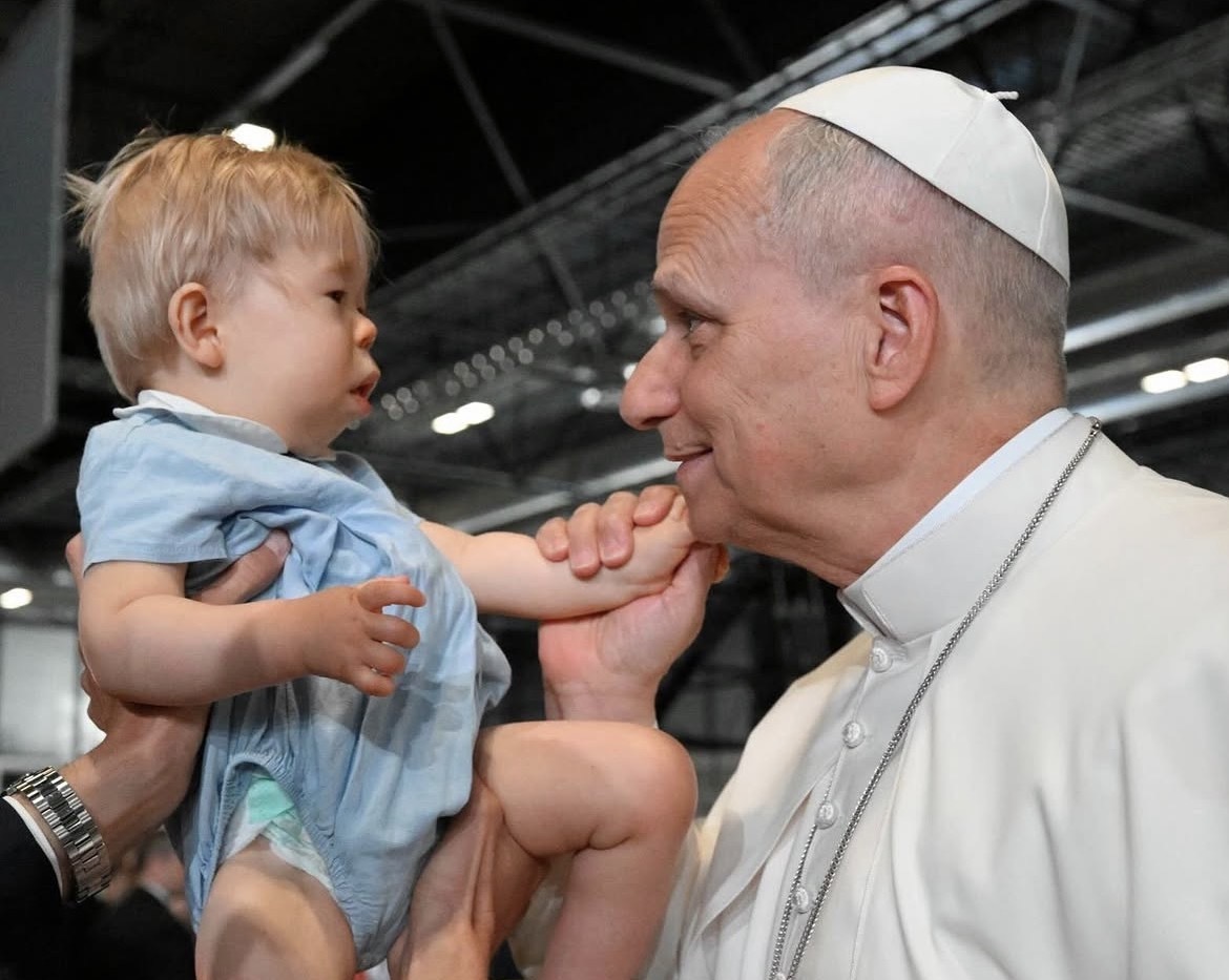 El Papa León XIV con Juan, este martes en IFEMA.