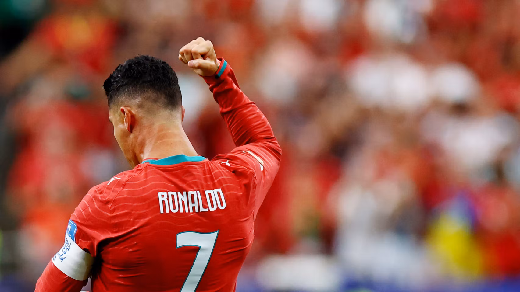 Cristiano Ronaldo celebra su segundo gol en la victoria ante Uzbekistán.
