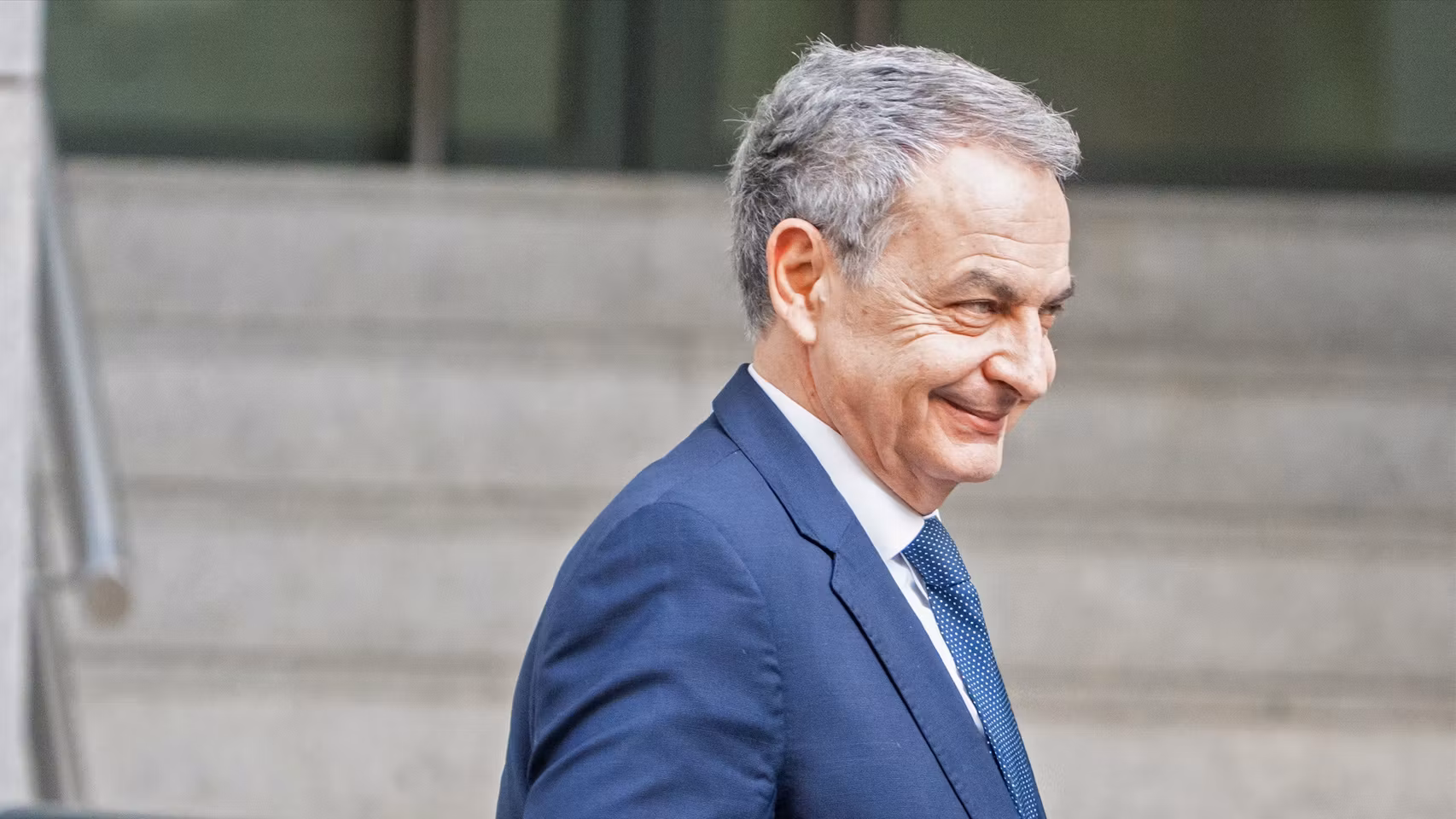 El expresidente José Luis Rodríguez Zapatero llegando a la sede de la Audiencia Nacional para declarar.