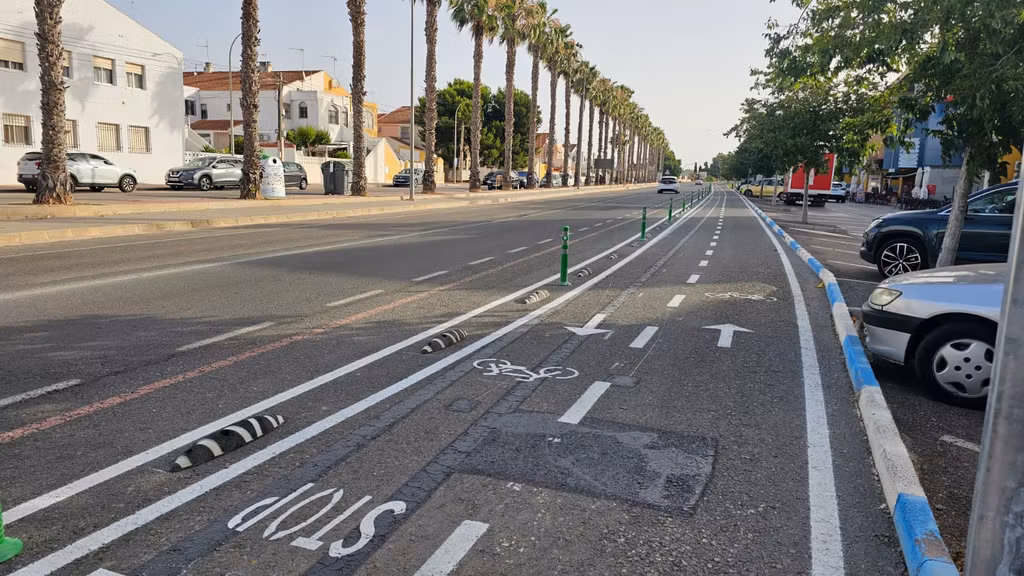 Carretera del municipio de Los Alcázares