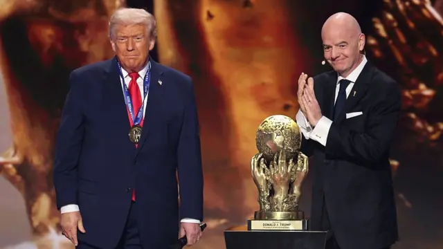 Donald Trump y Gianni Infantino reciben el Premio de la Paz de la FIFA