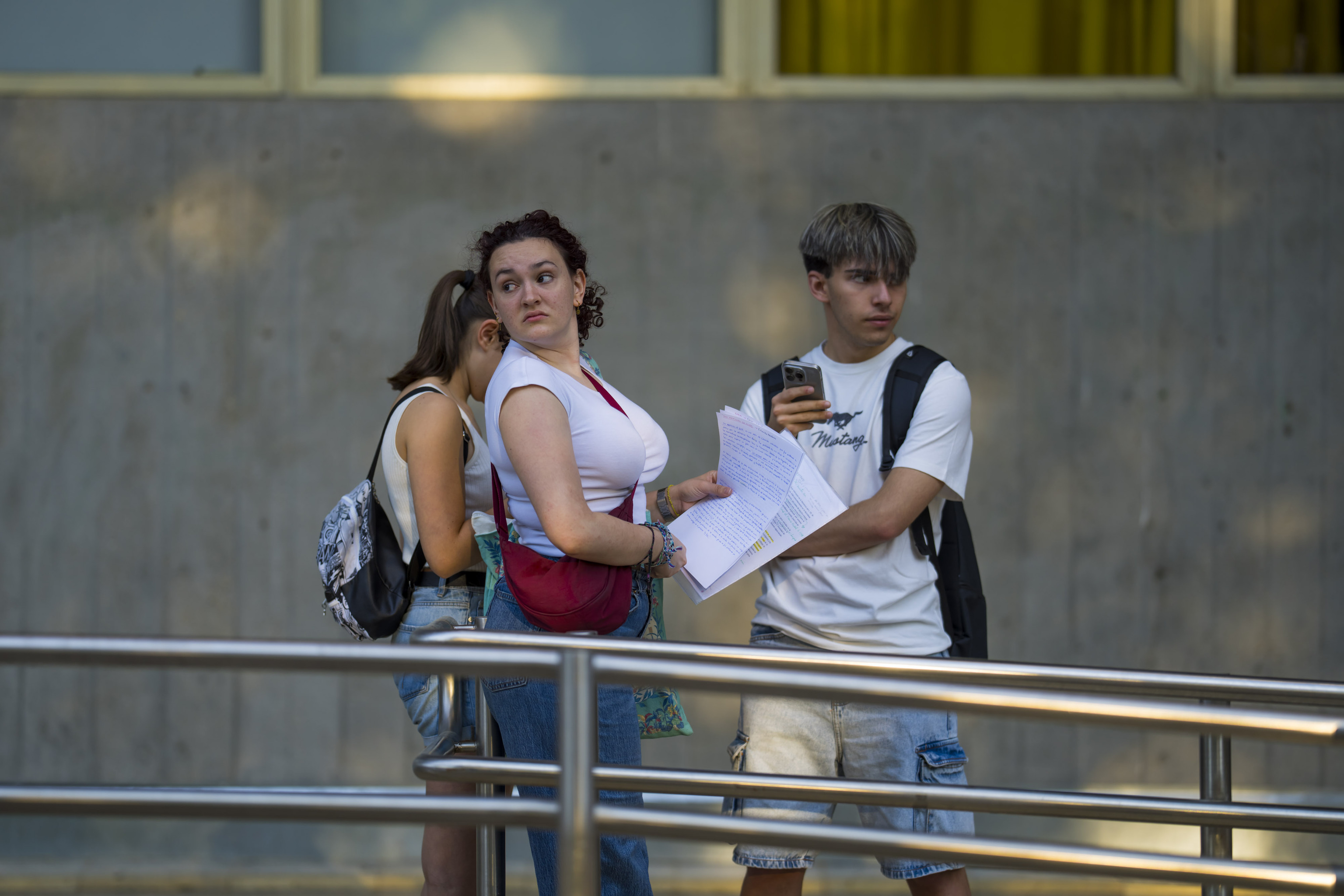Alumnos en la Universidad Complutense antes de hacer la PAU.