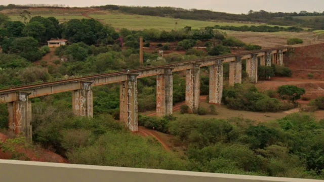 Vista aérea del Puente del Esqueleto en Brasil