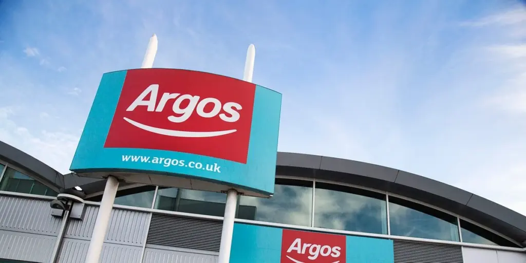 Adiós a la luz cara: el truco de la linterna solar blanca de Argos para tu jardín