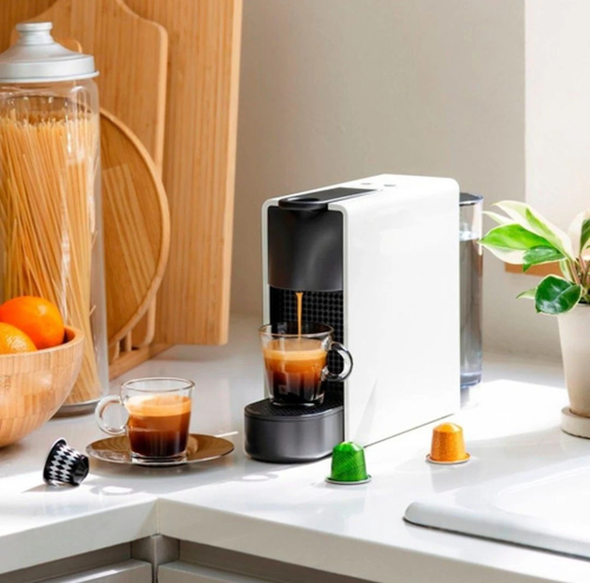 Adiós a las cafeteras gigantes: el 40% ya usa Nespresso Essenza Mini de Nespresso - image 1