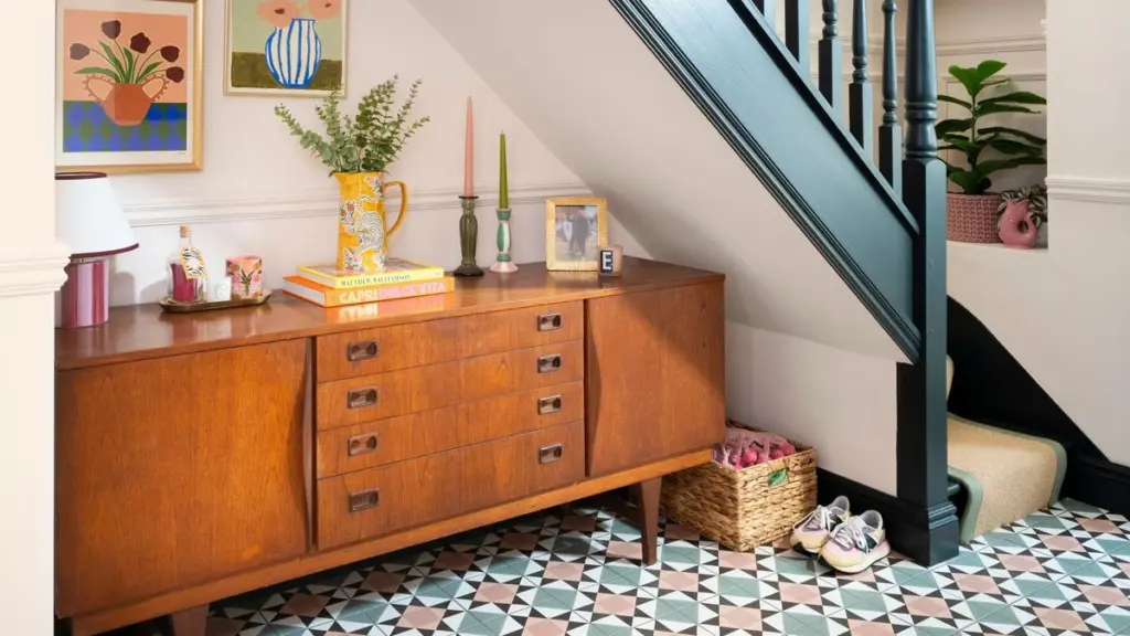 Adiós al caos: el Rowan Shoe Storage Cabinet de Dunelm oculta 15 pares en 36 cm