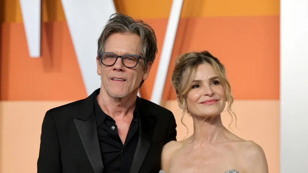 Adiós al gris: el truco de Kevin Bacon y Kyra Sedgwick para un salón sin estrés