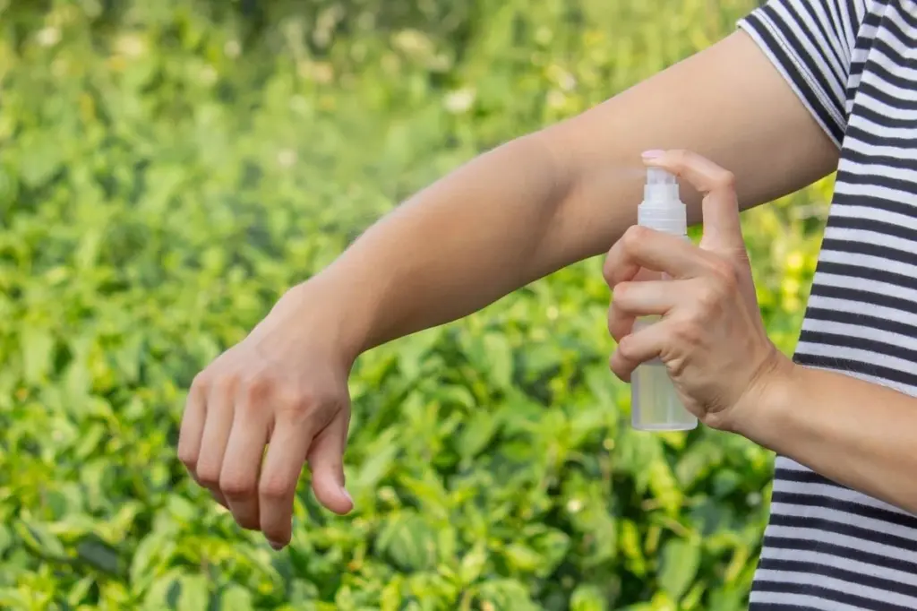 Adiós a los Mosquitos: el truco de la Lavanda que pocos activan bien