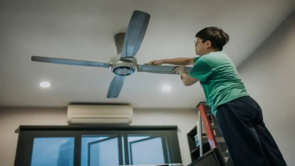 Adiós al polvo en tu ventilador: el truco para dejarlo impecable 2 meses