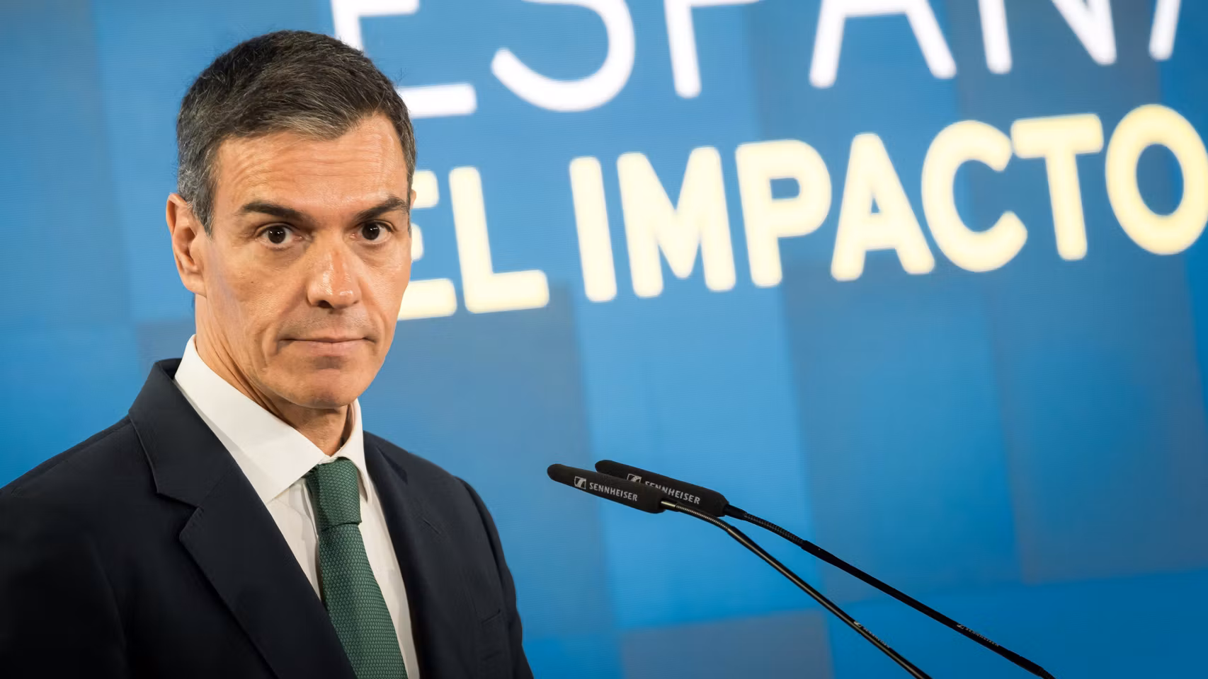  Pedro Sánchez, durante el acto 'España verde y digital. El impacto del Plan de Recuperación', este lunes en el Teatro Real de Madrid.