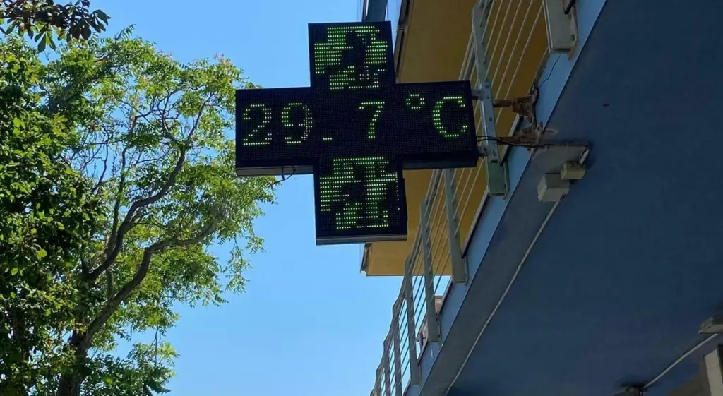Apagones por calor: el truco legal para salvar tus electrodomésticos en Pesaro y el Corriere Adriatico