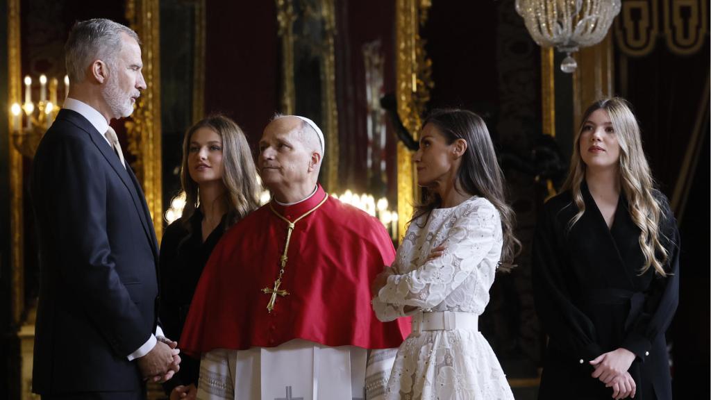 León XIV con la Familia Real.