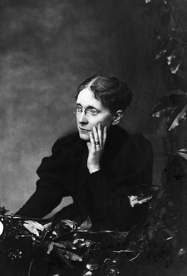 Retrato de Frances Willard, toda vestida de negro