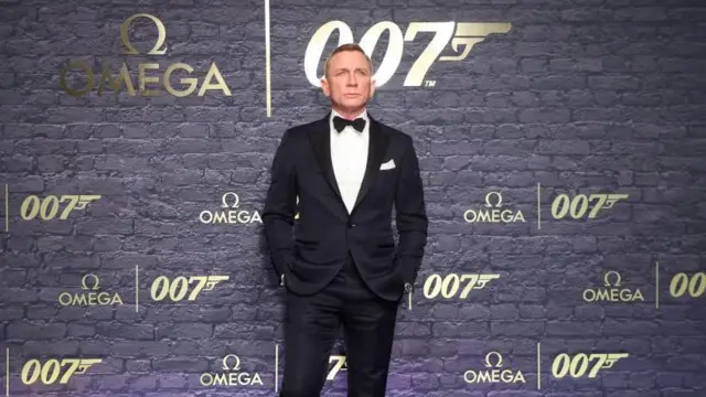 Daniel Craig