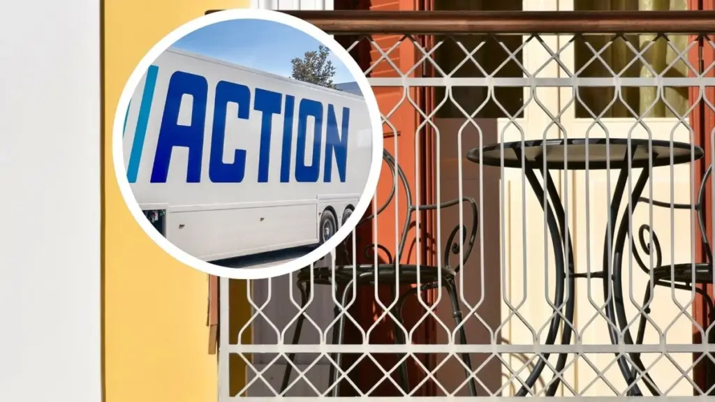 Balcón pequeño: el banco de bambú de Action que ahorra espacio por menos de 20€