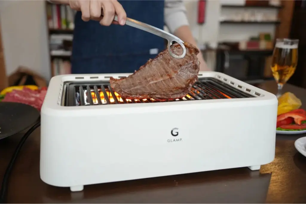 Barbacoas en el salón: la Parrilla GLAMP. Ultra Low Smoke cocina sin humos ni olores