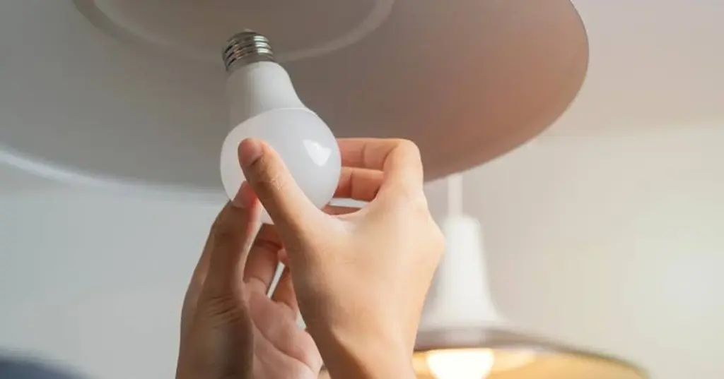 Bombillas LED: por qué debes fijarte en el Lumen y no en los vatios