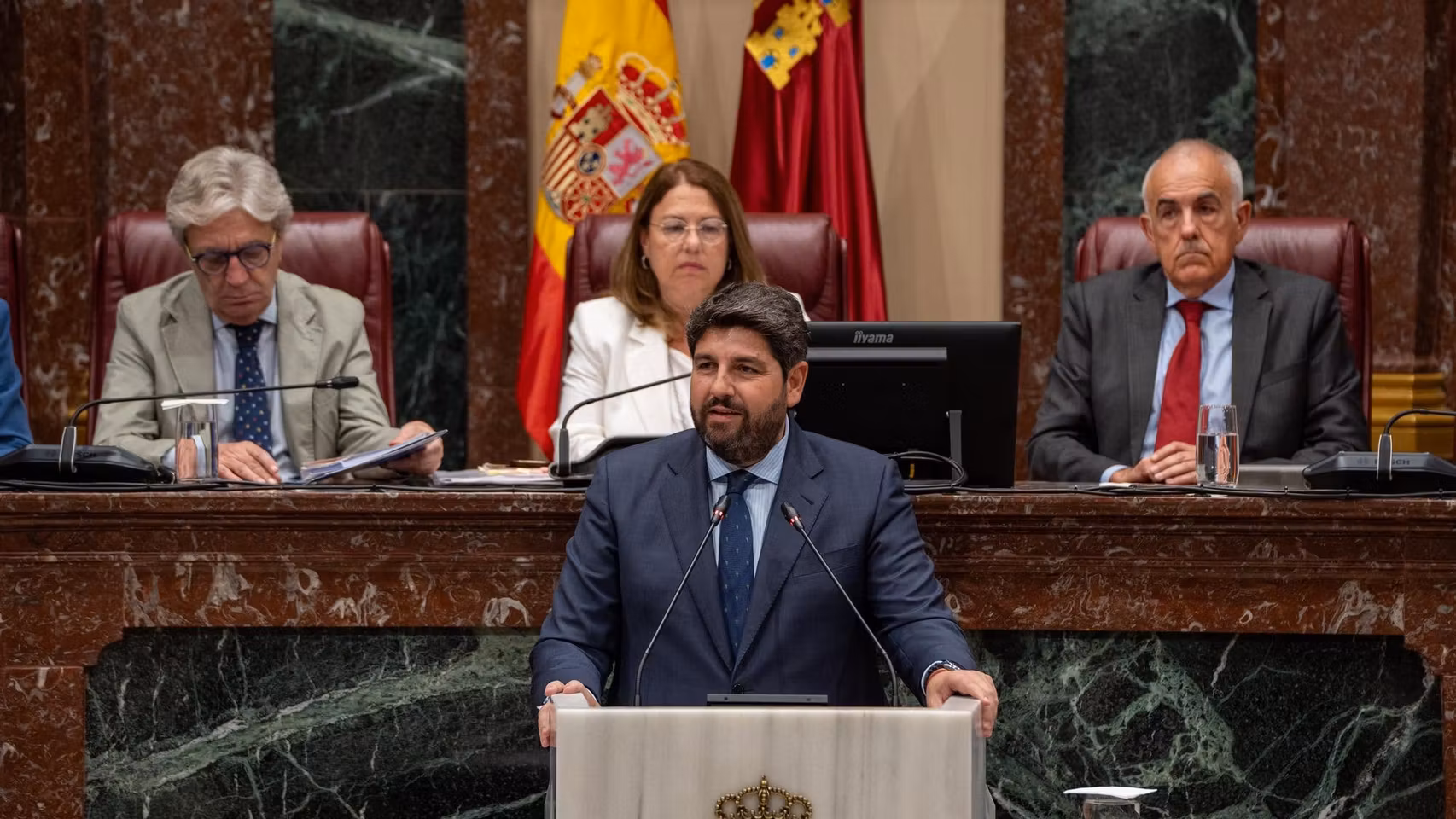 El jefe del Ejecutivo autonómico, Fernando López Miras, este jueves, en el Debate del Estado de la Región de Murcia.