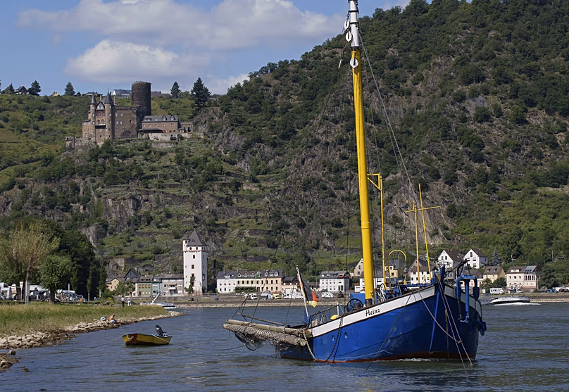 The town of Sankt Goarshausen lies between Koblenz and Bacharach in the Lorelei section of the Rhine valley.
