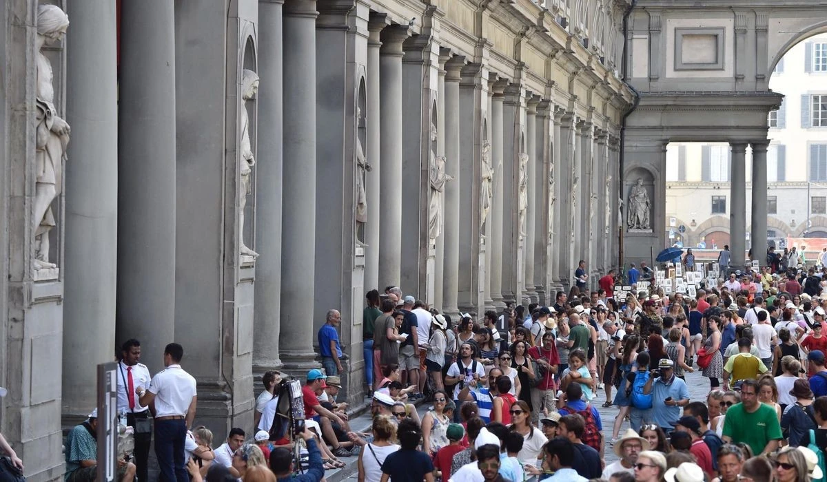Caos en la Galería Uffizi: por qué Florencia cierra sus puertas este verano - image 1
