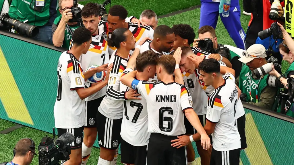 Los jugadores de Alemania celebran uno de sus goles ante Curazao.