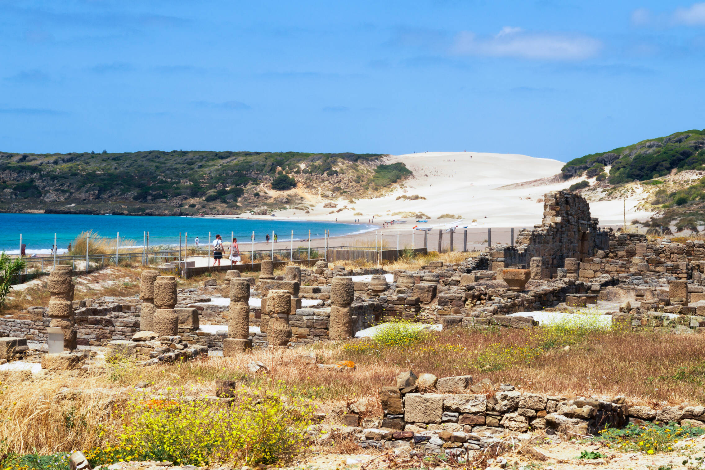 Foto: Playa de Bolonia en Tarifa, Cádiz. (Getty/Universal Images)