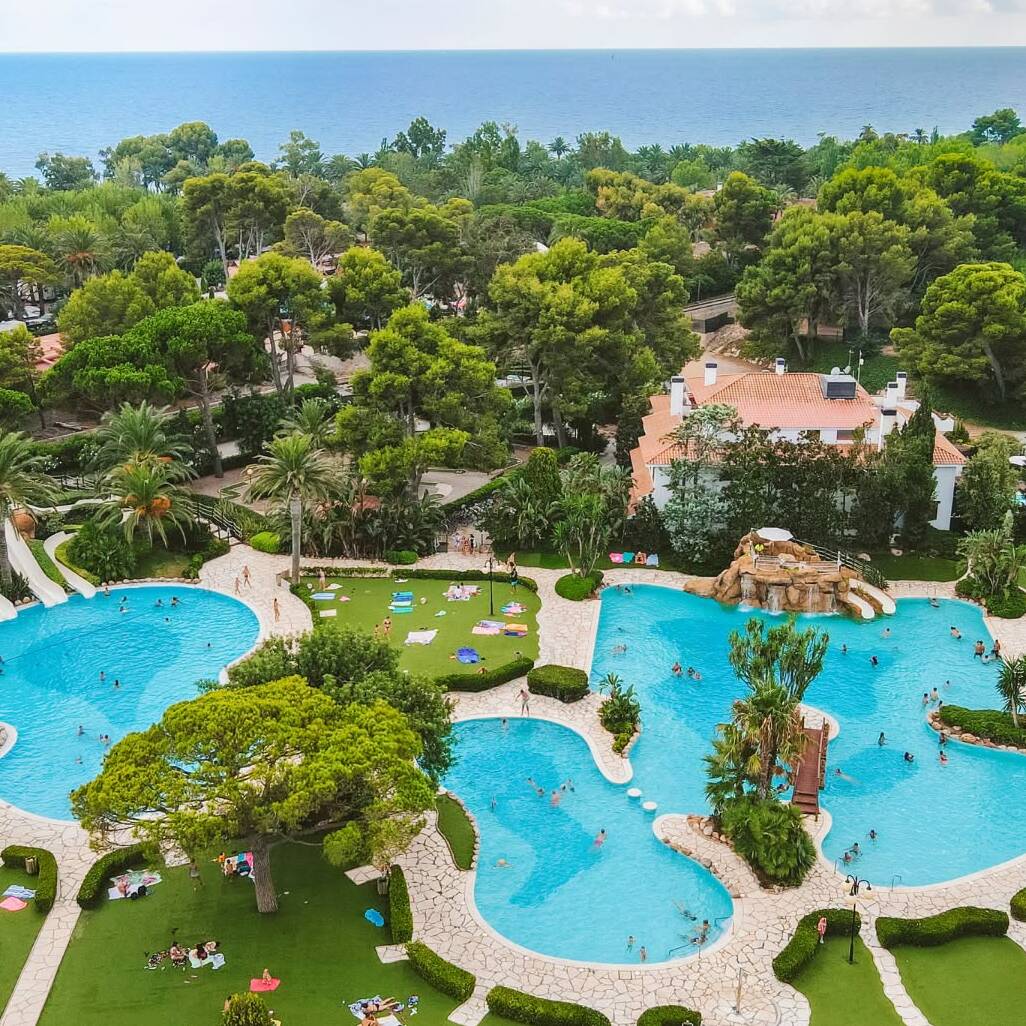Foto: Vista aérea del camping de Tarragona, distinguido por la guía Auto Camper Service Internacional. (Facebook)