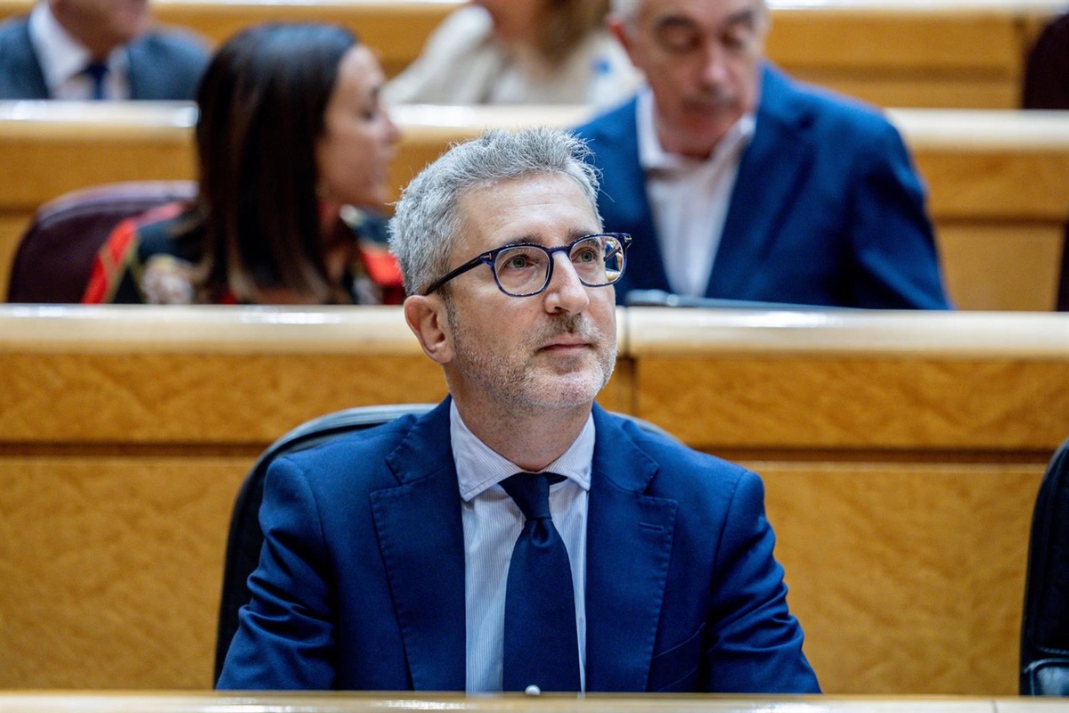 Arcadi España, ministro de Hacienda.