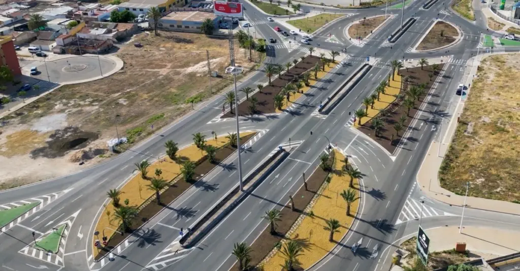 Elche sin asfalto: el plan del Ayuntamiento de Elche que ahorra un 40% de agua