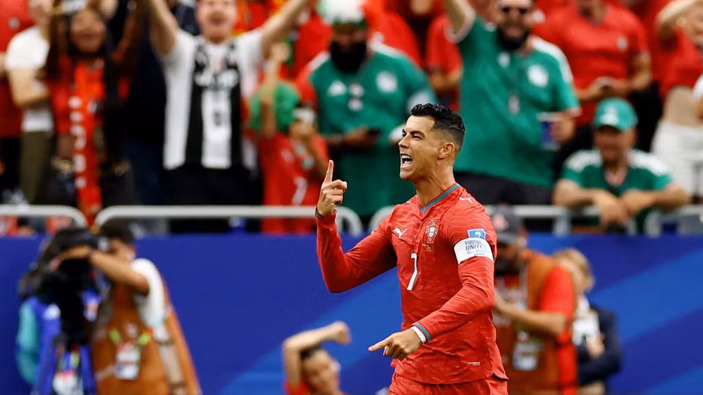 Cristiano Ronaldo celebra el gol marcado ante Uzbekistán.