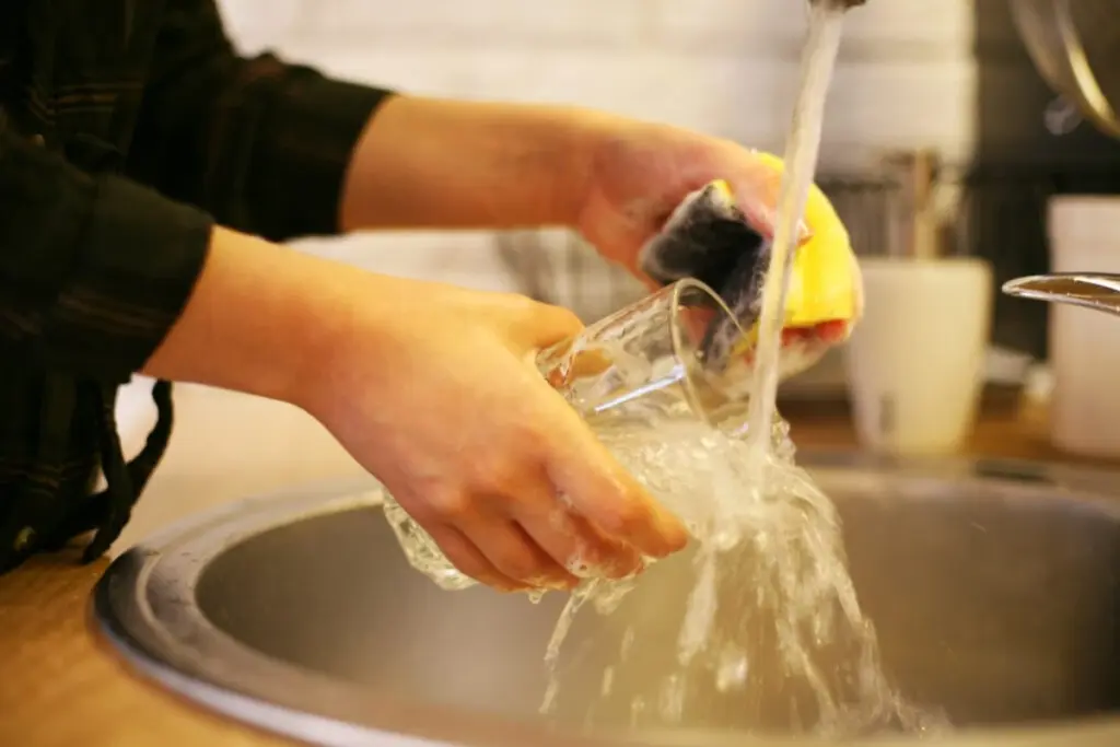 Limpieza del hogar: por qué dejé de usar agua caliente en estos 6 sitios