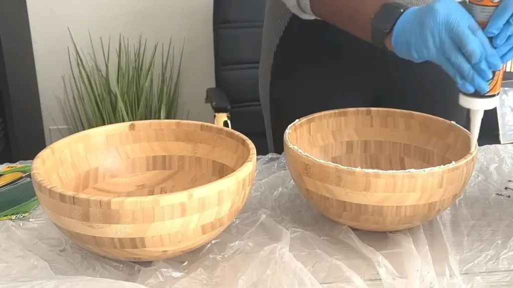 Mesa de centro de lujo con IKEA: el truco del bol para un salón de revista
