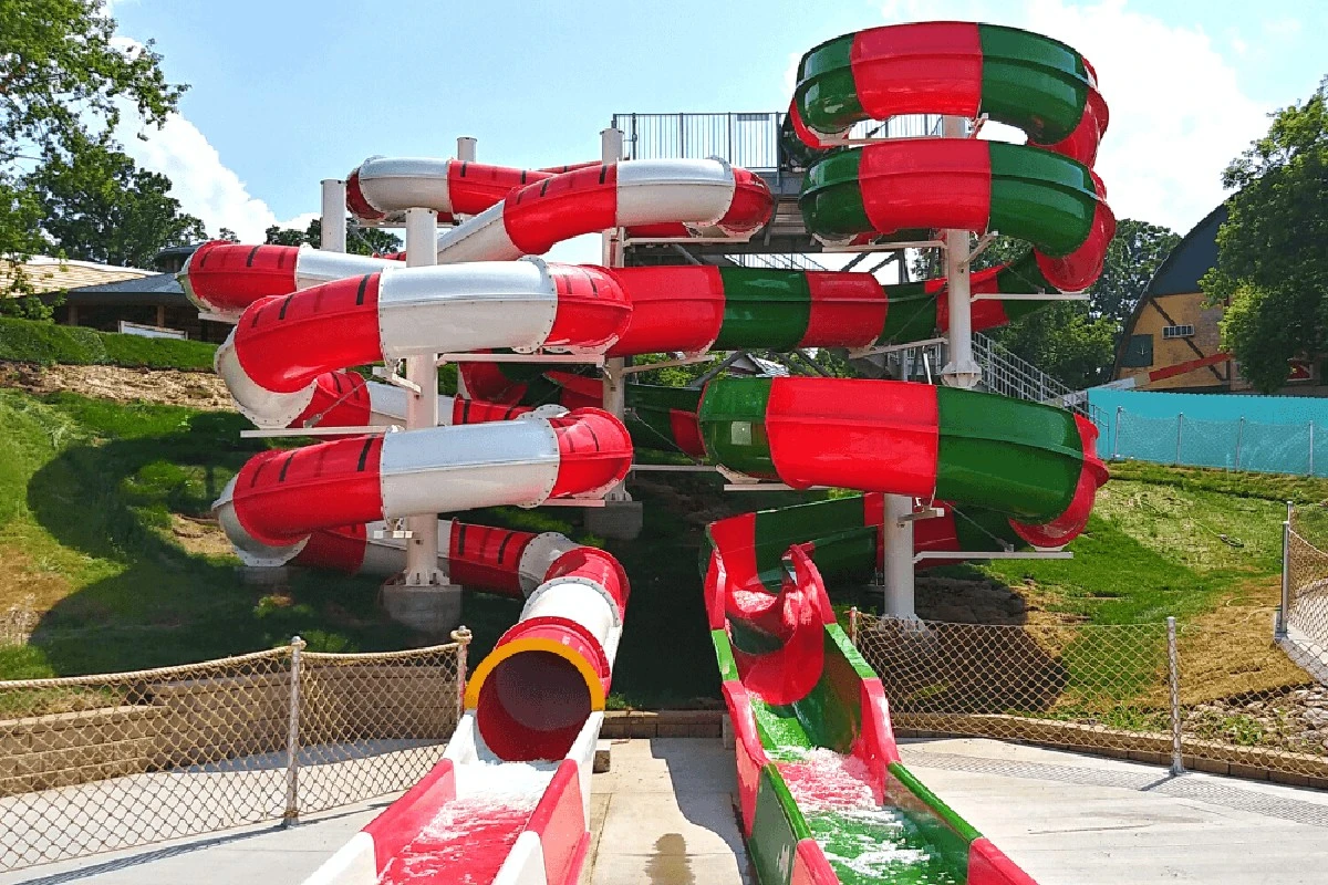 Mora de Rubielos: el paraíso de Teruel con toboganes mejor que un parque acuático - image 1