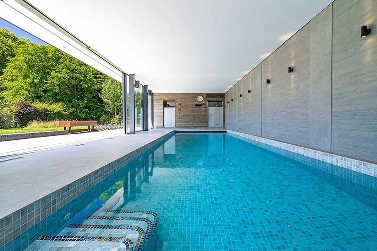 Piscina Cubierta Municipal de la Vall d’Uixó: ahorro de 60% y nuevo oasis - image 1