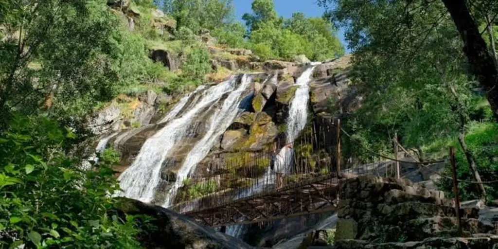 Piscina natural de Madregal en Villanueva de la Vera: el paraíso de agua helada