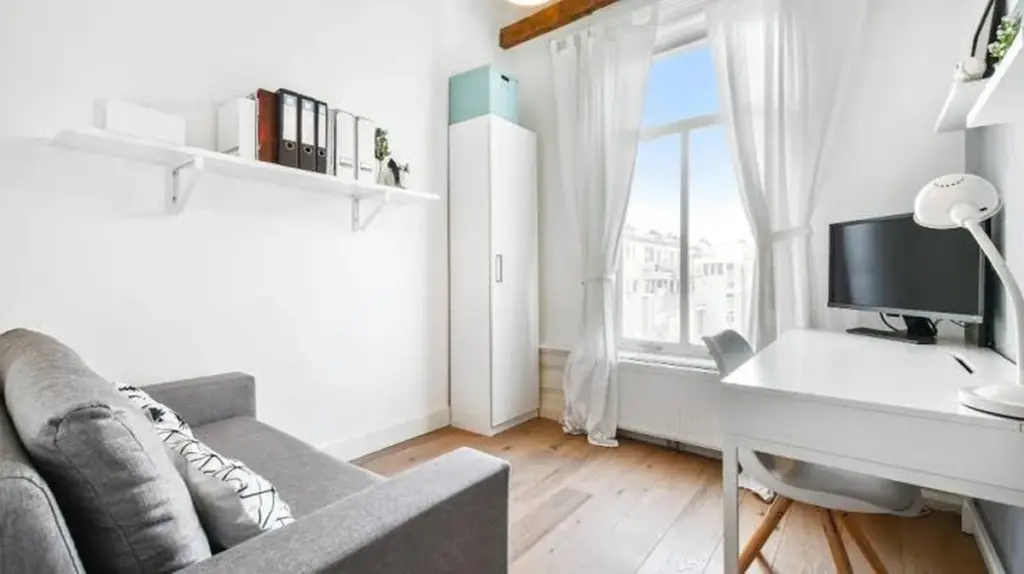 Reducción del desorden visual: 7 trucos de decoración y reformas para ganar espacio