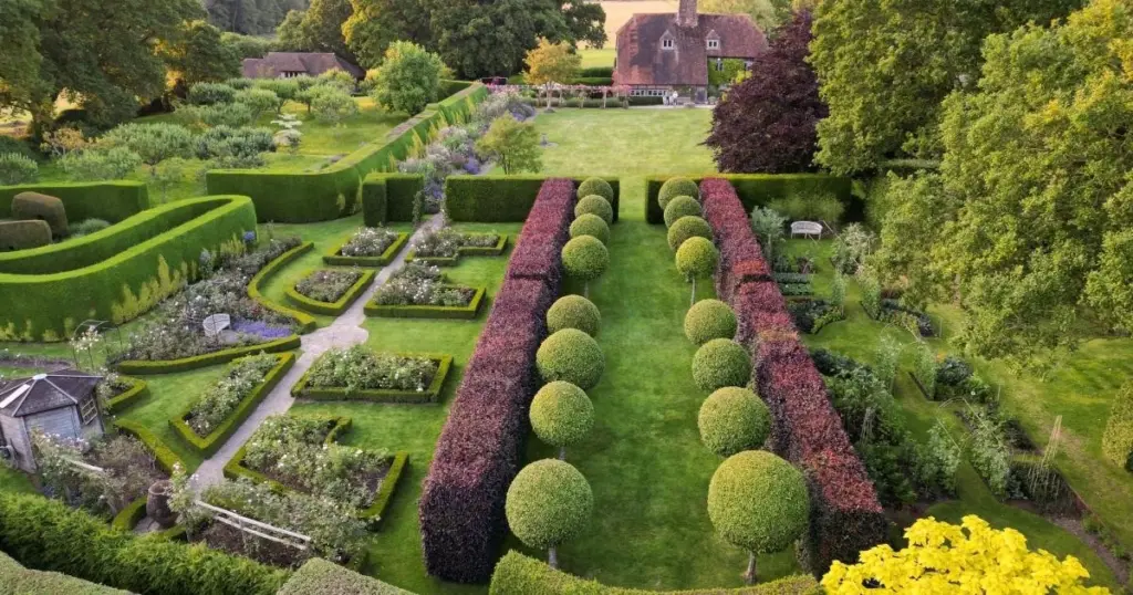 Town Place: el método de Anthony McGrath para un jardín fresco sin gastar agua