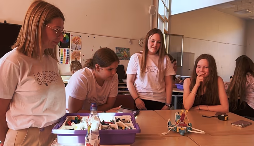 HK Unicorn Squad: free tech hobby education for girls only