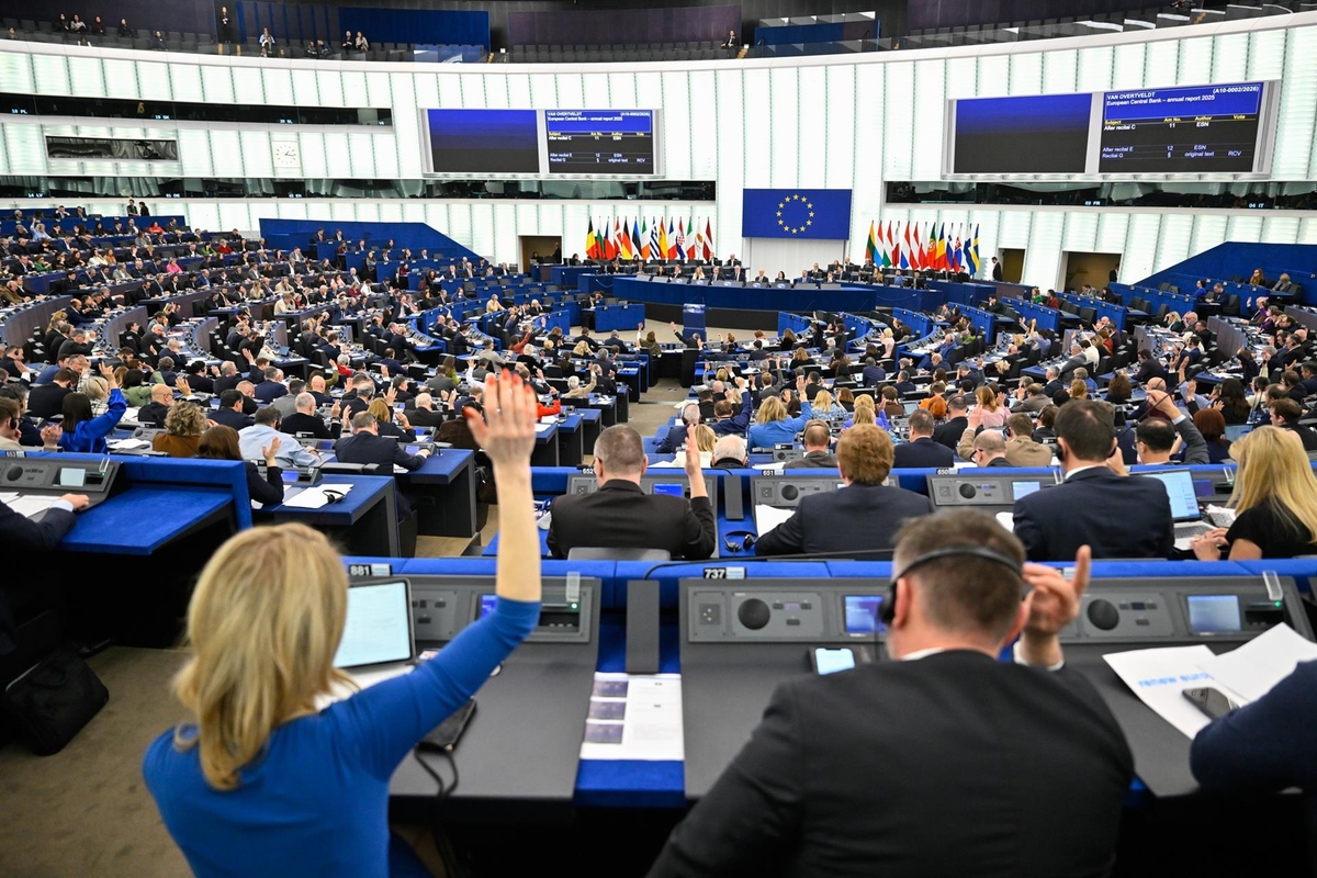 Imagen de archivo de una votación en el Parlamento Europeo (Europa Press)