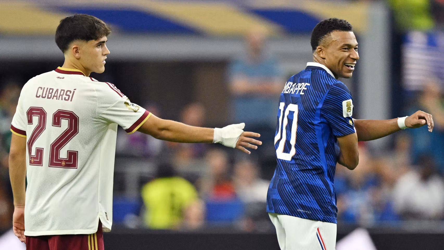 Cubarsí, durante el partido ante Francia.