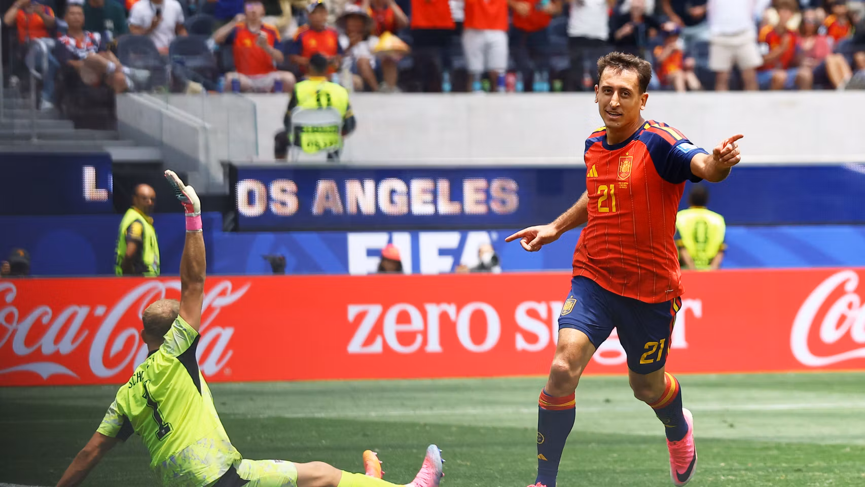 Oyarzabal celebra su segundo gol ante Austria.