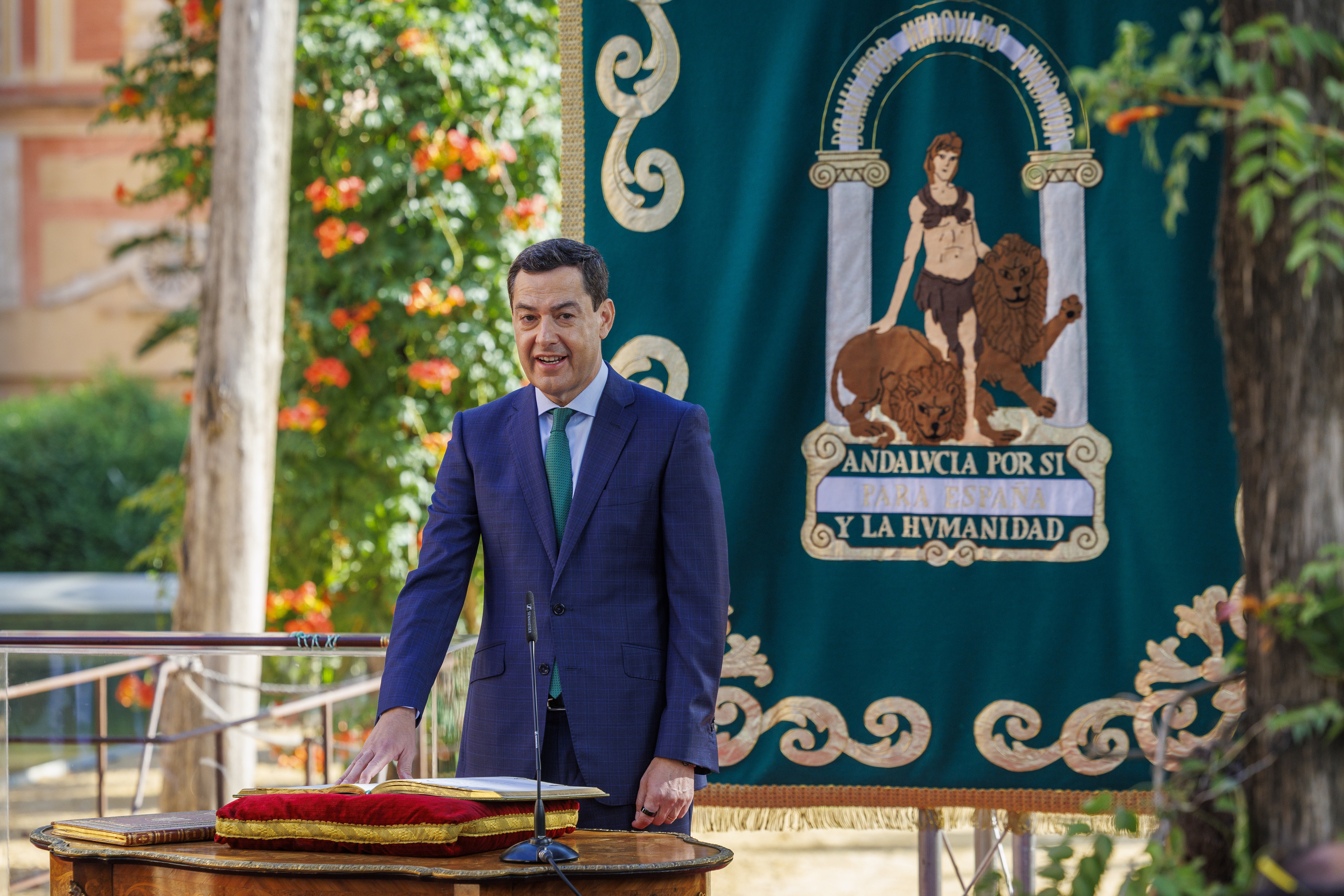 Juanma Moreno toma posesión como presidente de la Junta de Andalucía.