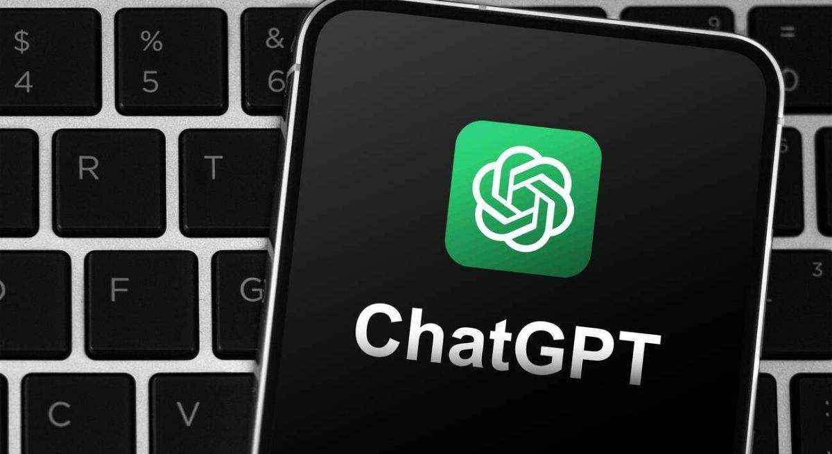 "La gente utiliza ChatGPT para buscar conocimiento, como si fuese Google, y ese es el mayor error. No sirve para eso"