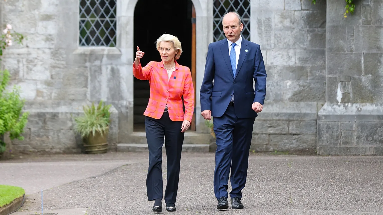 European Commission President Ursula von der Leyen and Irish Taoiseach Micheál Martin.