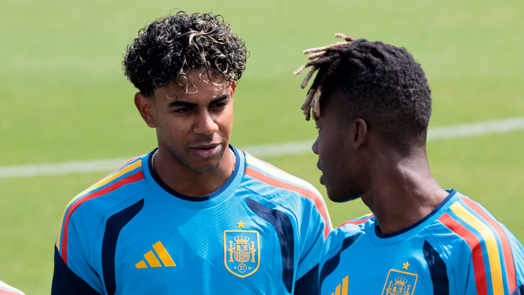 Lamine Yamal y Nico Williams, en un entrenamiento de la Selección.