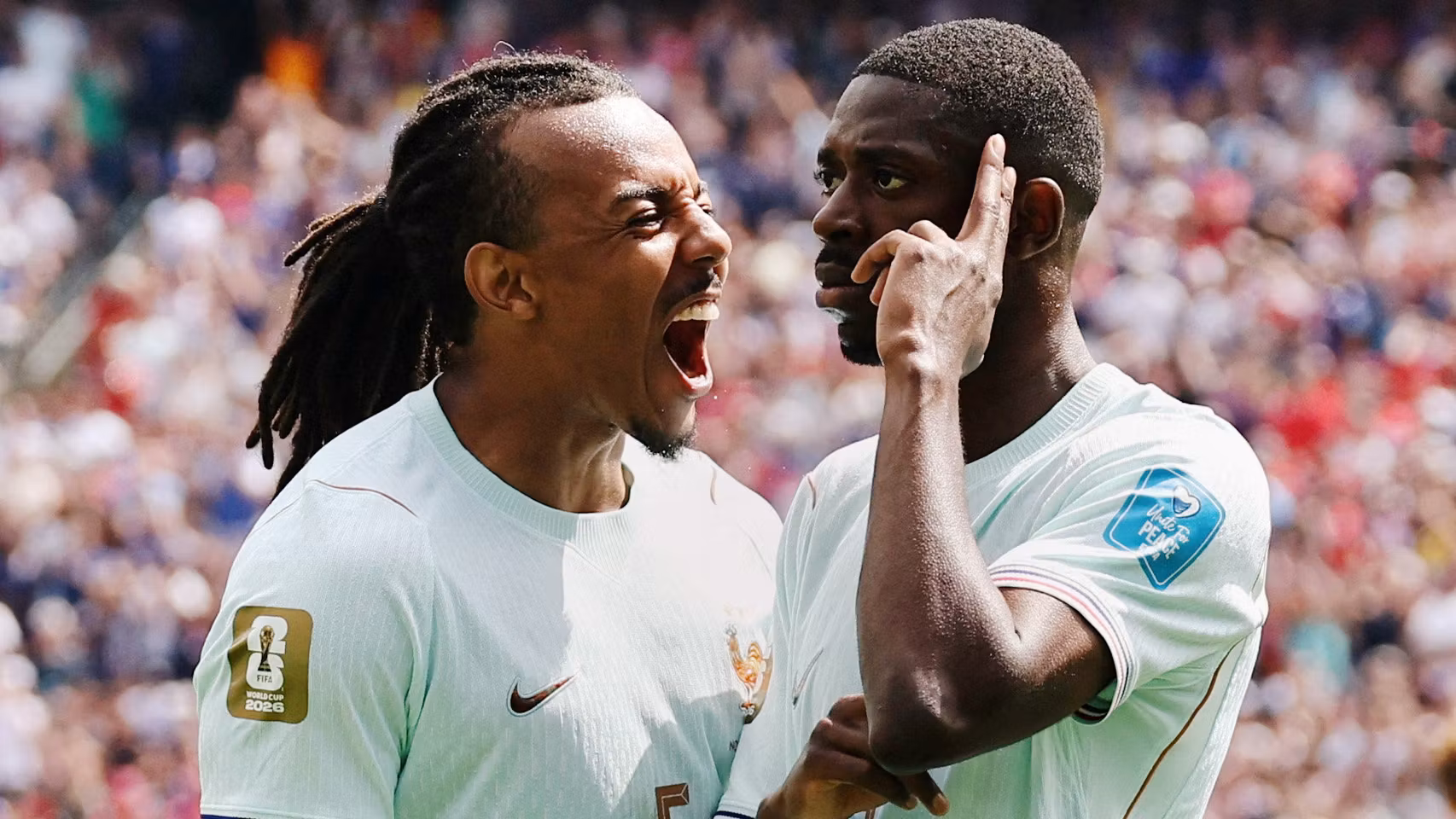 Koundé, junto con Dembélé.