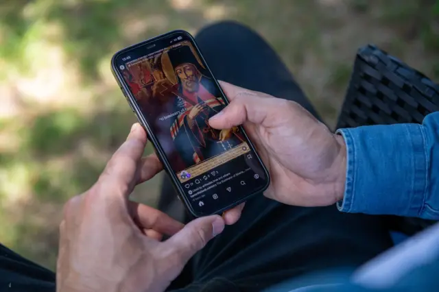 Pantalla del teléfono que muestra un video de Instagram.