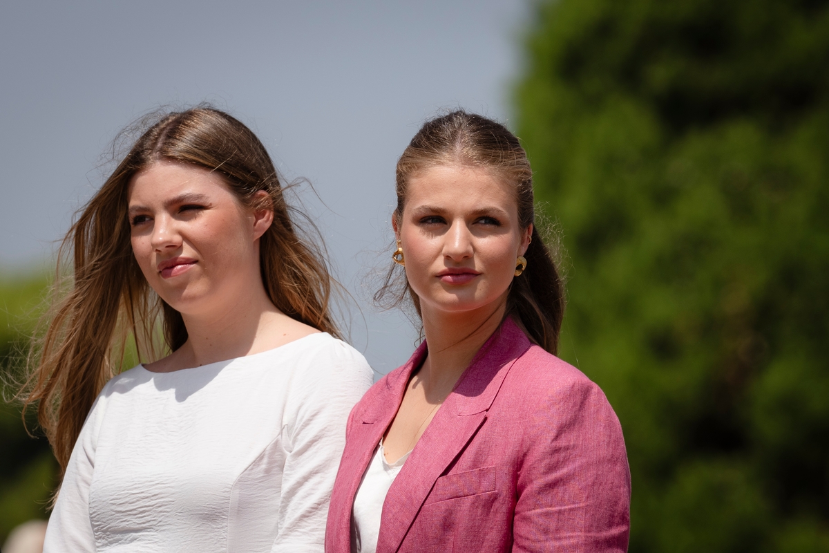 Leonor y Sofía visitan el yaciemiento arqueológico de Empúries (EFE)