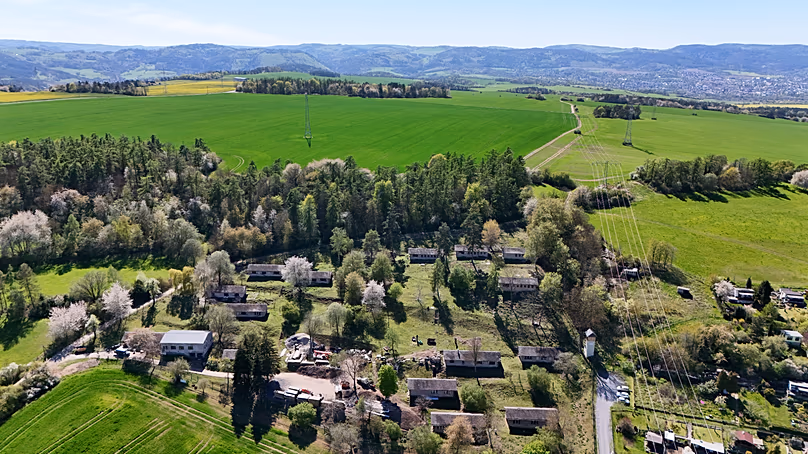 From above, the village-like structure of the complex becomes clear.